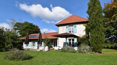 Maison - 219 m² - 6 pièces