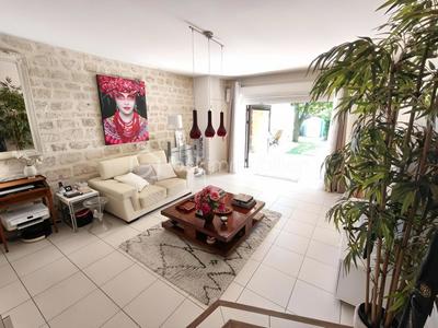 Appartement - 110 m² - 5 pièces