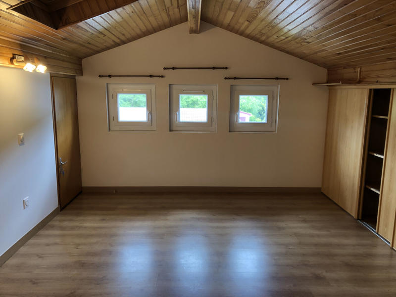 Appartement - 90 m² - 4 pièces