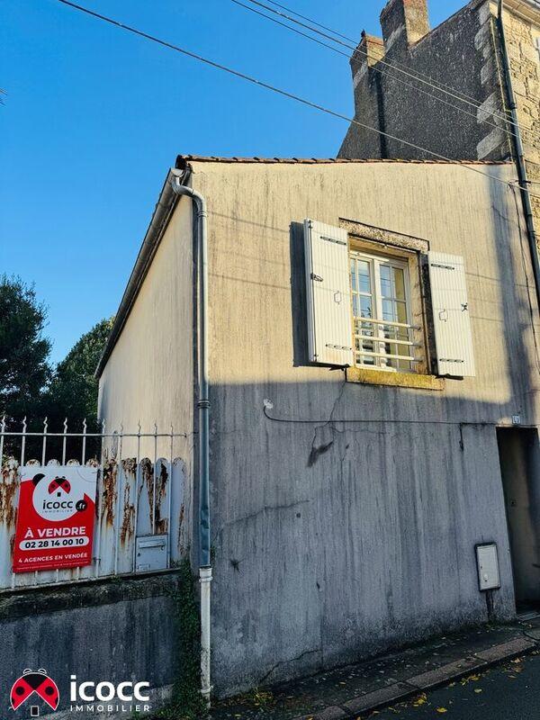 Maison en pierre - 96 m² - 4 pièces