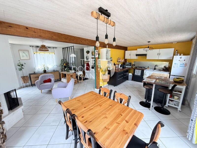 Pavillon - 160 m² - 6 pièces