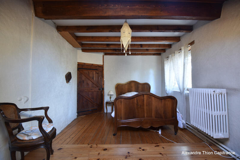 Maison - 275 m² - 8 pièces