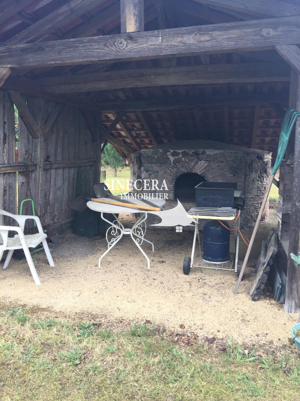 Propriété - 185 m² - 6 pièces