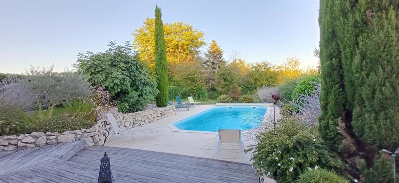 Villa - 194 m² - 6 pièces