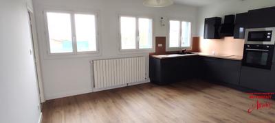 Maison - 140 m² - 4 pièces