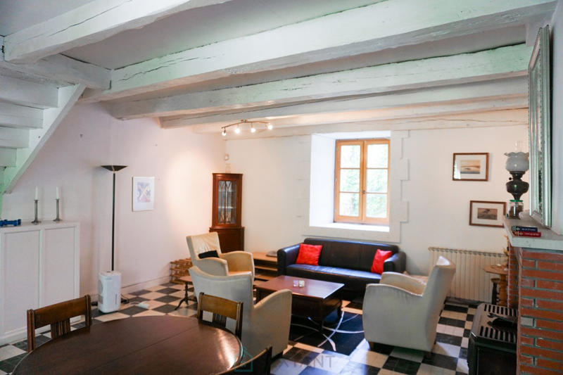 Maison - 380 m² - 12 pièces