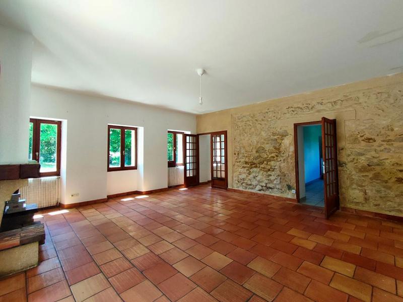 Propriété - 150 m² - 7 pièces