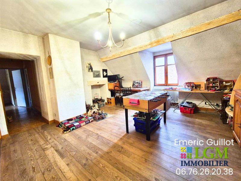 Maison - 172 m² - 7 pièces