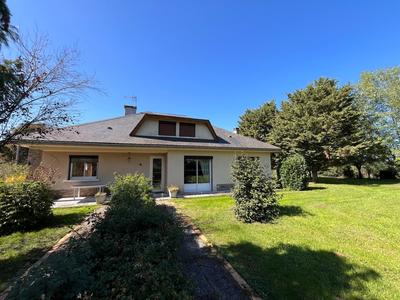 Maison - 276 m² - 7 pièces