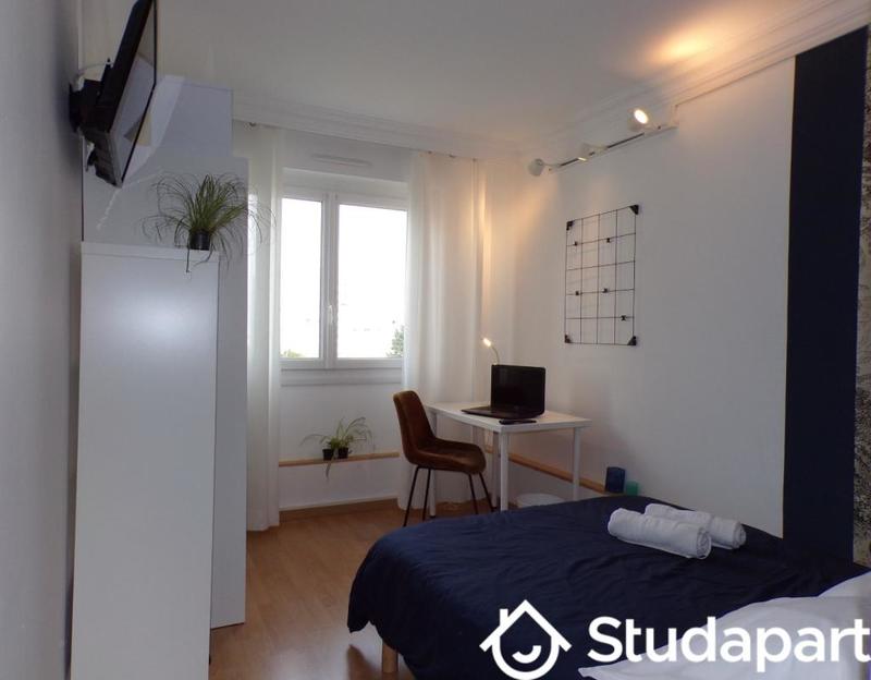 Chambre - 12 m² - 1 pièce