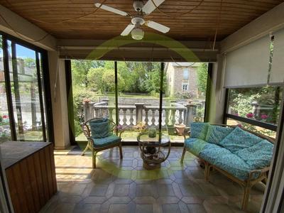 Maison - 130 m² - 8 pièces