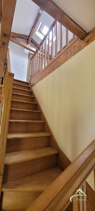 Maison traditionnelle - 105 m² - 5 pièces