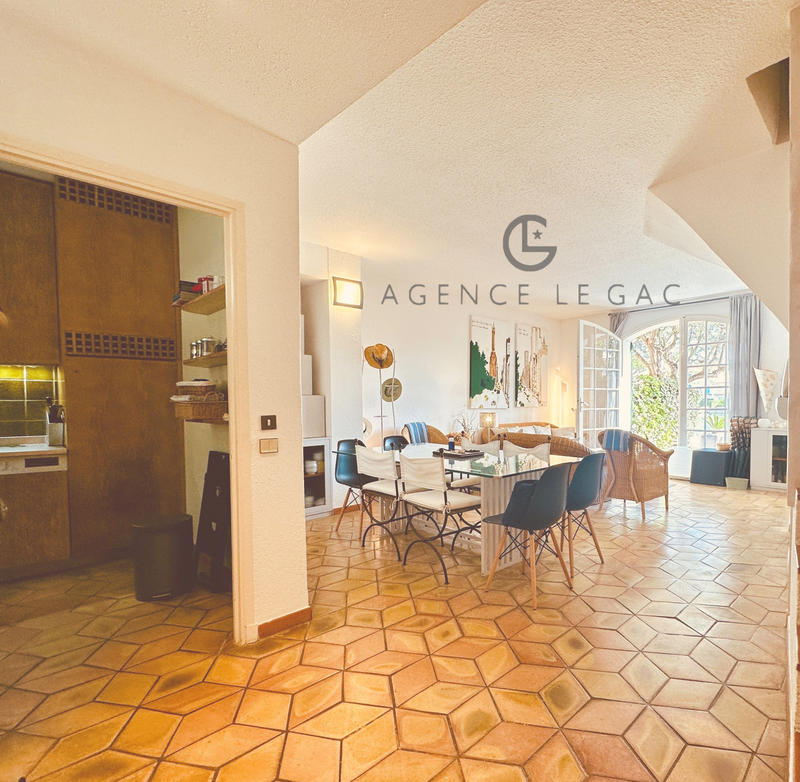 Maison - 82 m² - 4 pièces