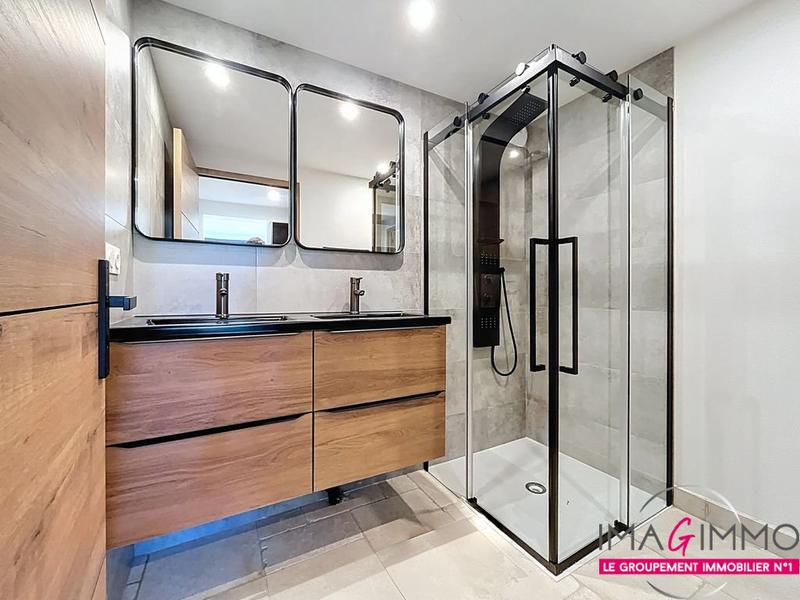 Appartement - 98 m² - 4 pièces