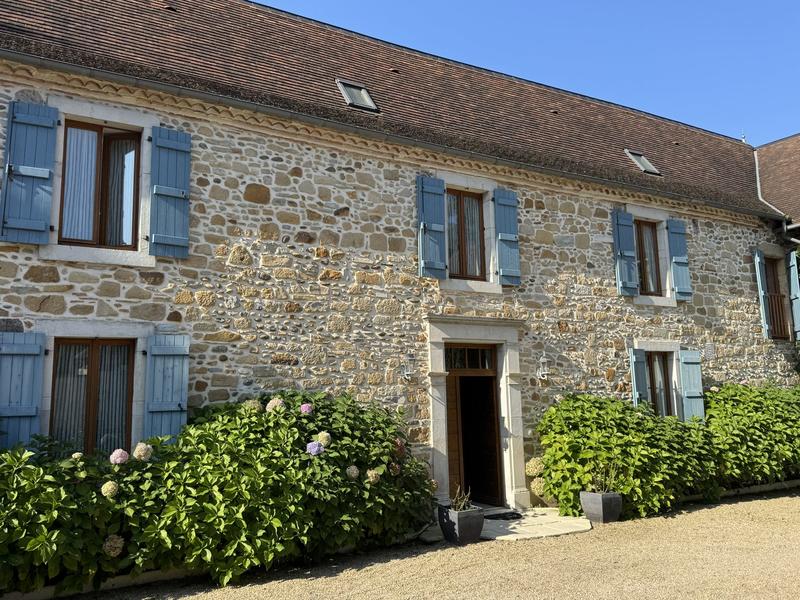 Maison - 175 m² - 6 pièces