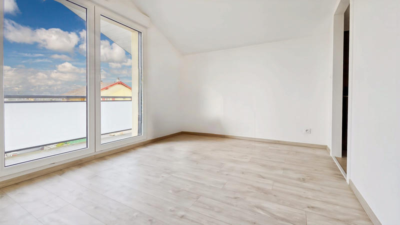 Maison - 103 m² - 4 pièces