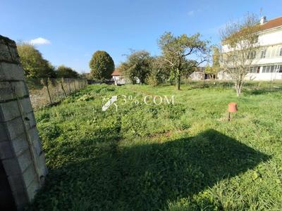 Terrain constructible - 638 m²