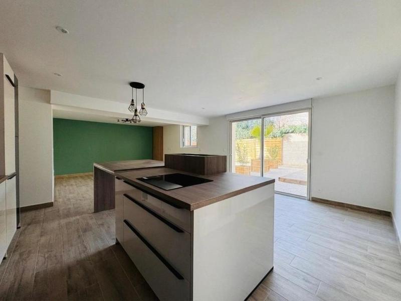 Maison - 137 m² - 5 pièces