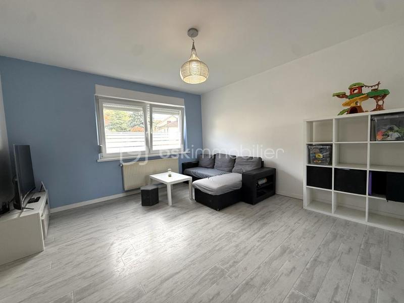 Maison - 95 m² - 5 pièces