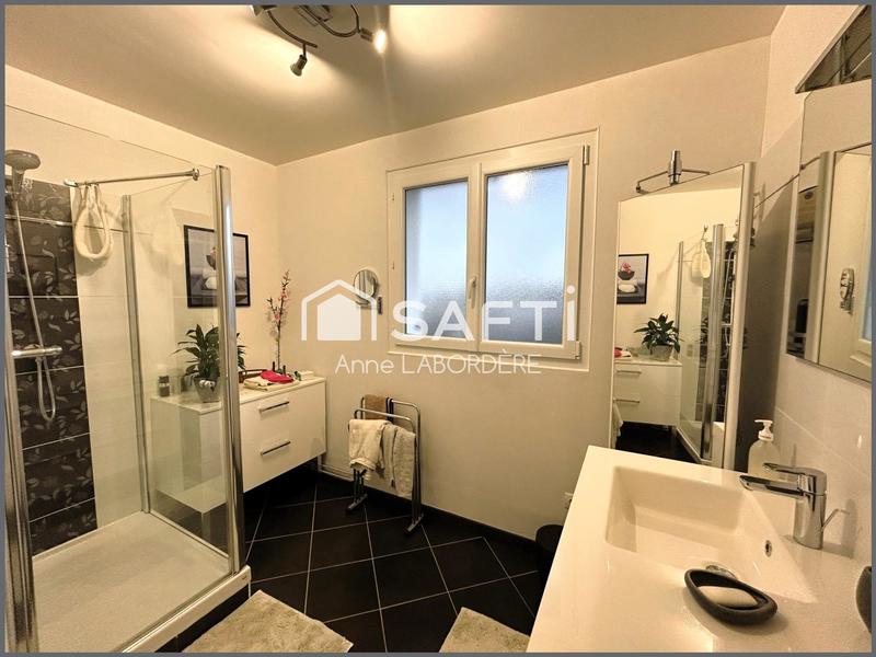 Maison - 170 m² - 7 pièces