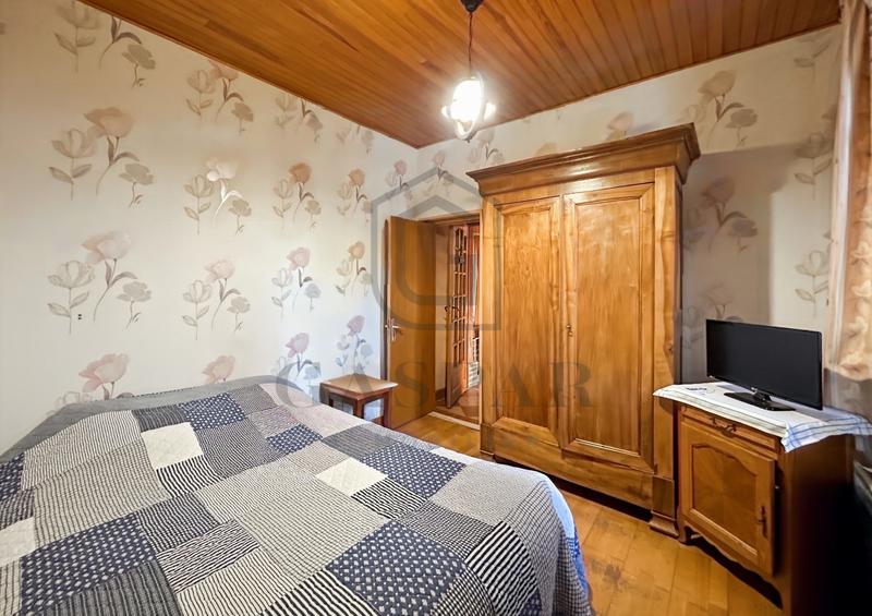 Maison - 453 m² - 17 pièces