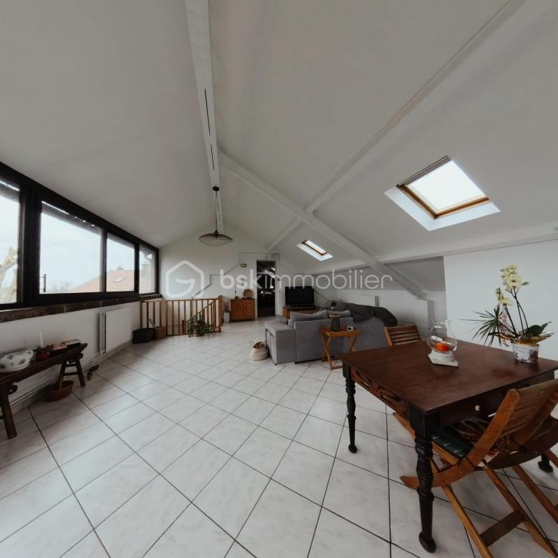 Immeuble - 1 665 m² - 33 pièces