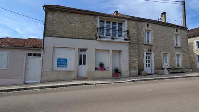 Maison de village - 123 m² - 8 pièces