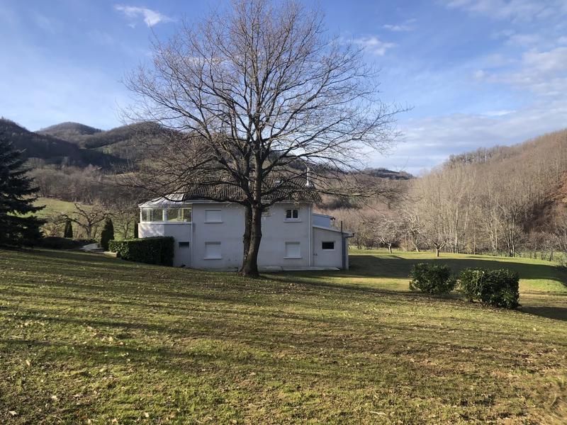 Maison - 205 m² - 7 pièces