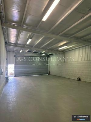 Entrepôt - 160 m²