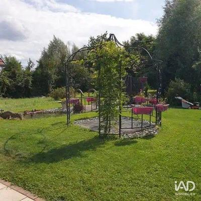 Maison - 360 m² - 9 pièces