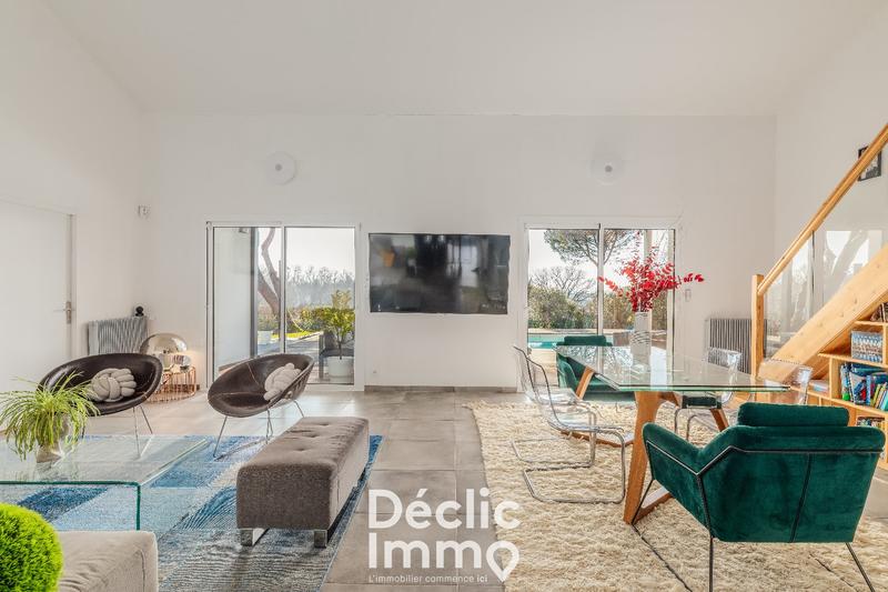 Maison - 195 m² - 8 pièces