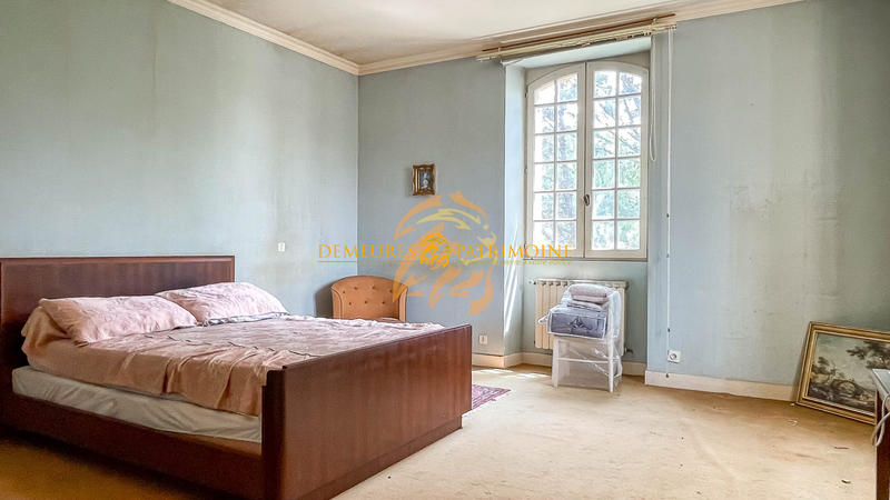 Maison - 254 m² - 4 pièces