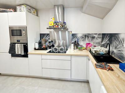 Maison - 213 m² - 6 pièces