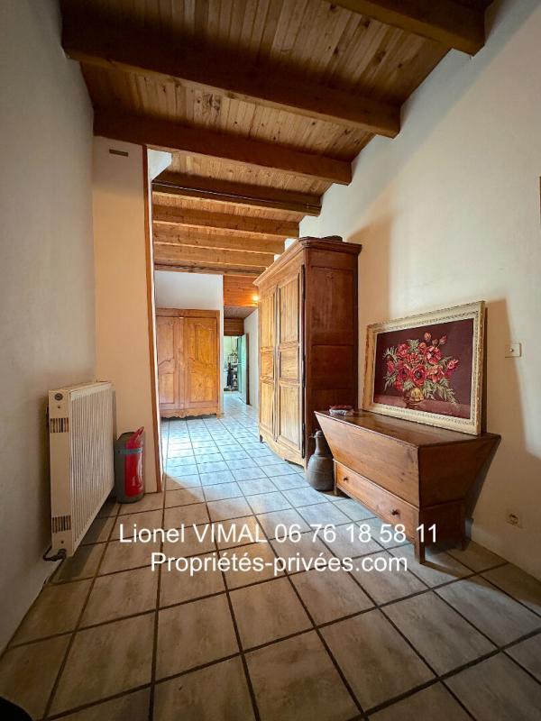 Maison - 300 m² - 6 pièces