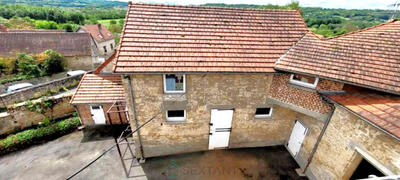 Maison - 223 m² - 8 pièces