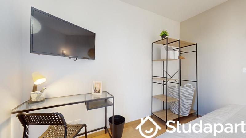 Chambre - 61 m² - 1 pièce