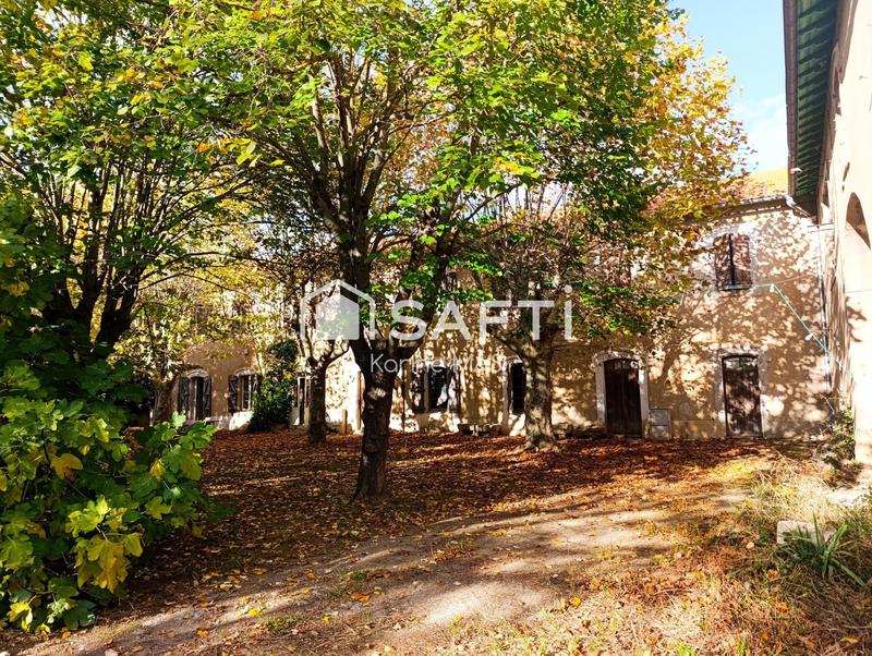 Maison - 166 m² - 12 pièces