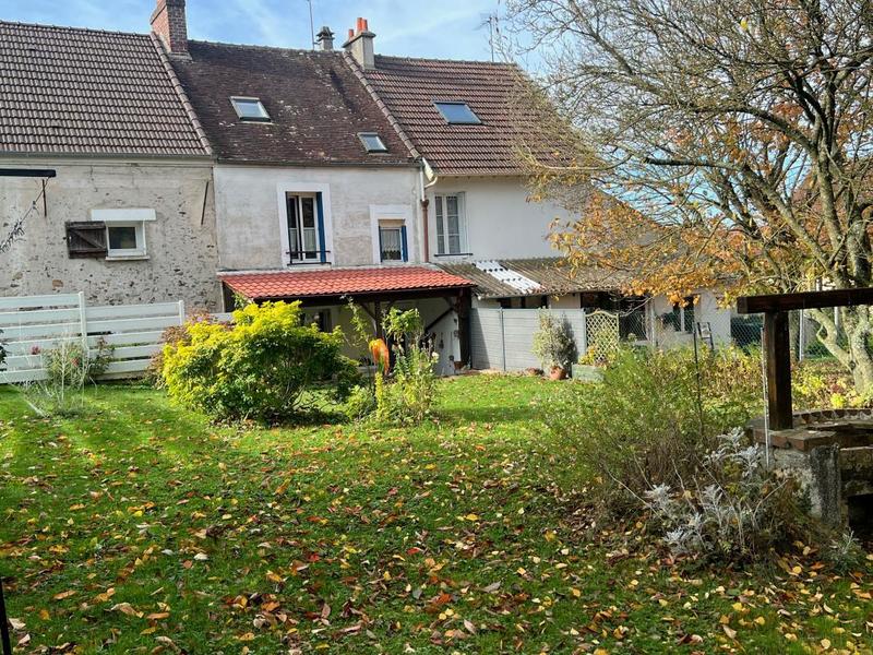 Maison - 95 m² - 4 pièces