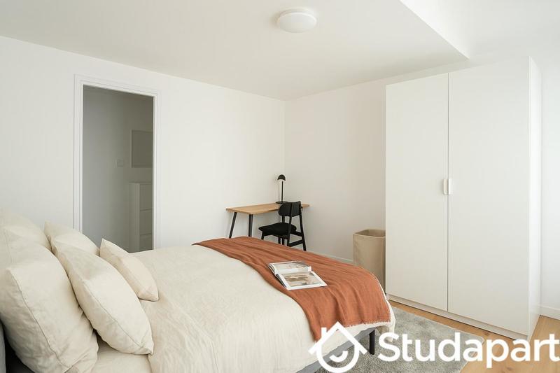 Chambre - 12 m² - 1 pièce