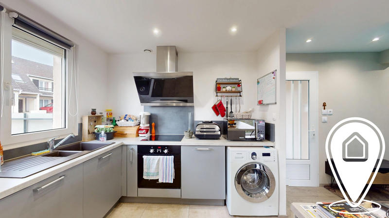 Maison - 96 m² - 6 pièces