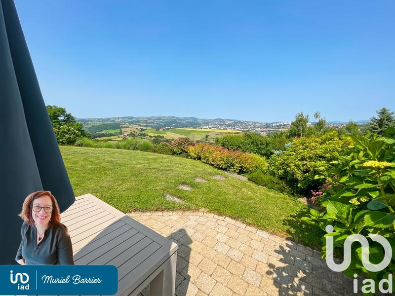 Maison - 208 m² - 8 pièces