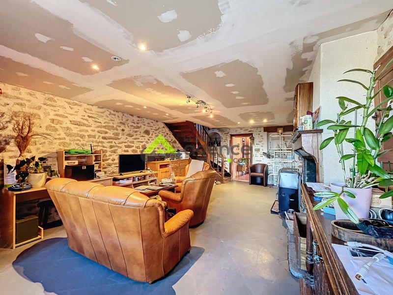 Maison - 130 m² - 10 pièces