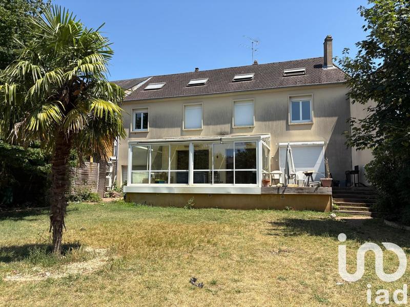 Maison de ville - 273 m² - 9 pièces