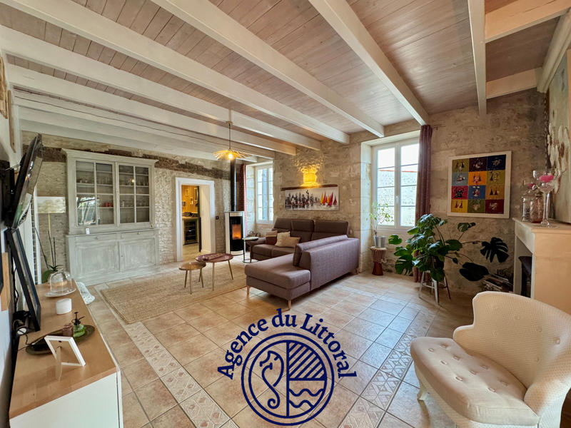 Maison - 165 m² - 7 pièces