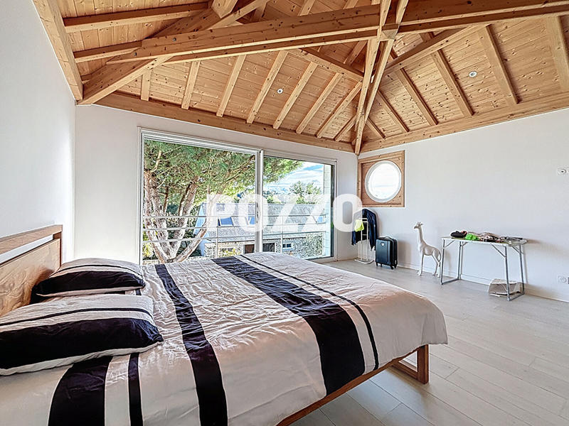 Maison - 158 m² - 6 pièces