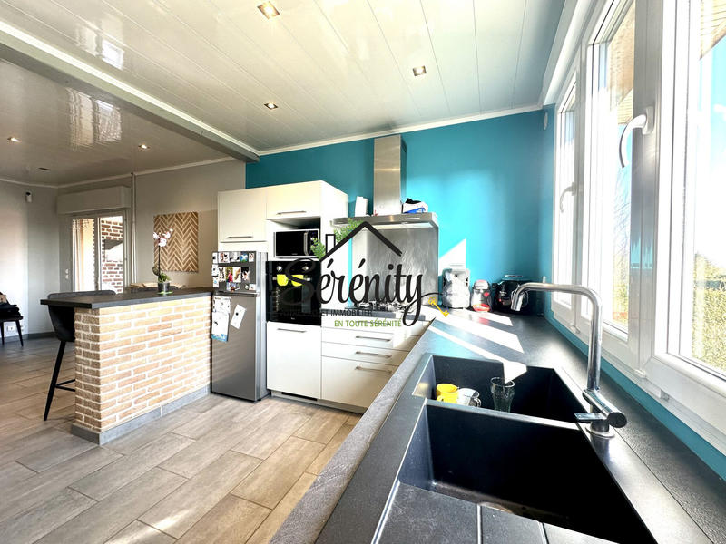 Maison - 90 m² - 5 pièces