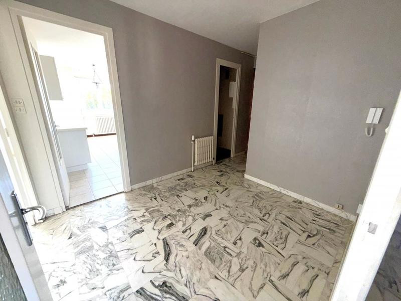 Appartement - 100 m² - 4 pièces