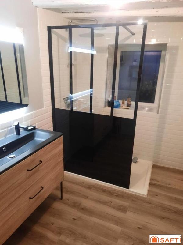 Maison - 95 m² - 5 pièces