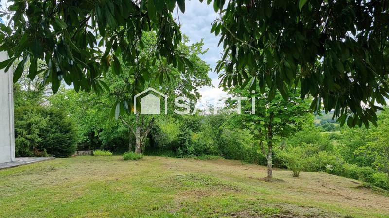 Maison - 104 m² - 5 pièces