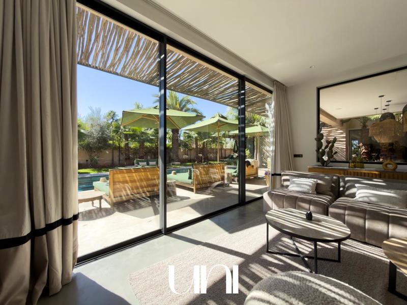 Villa - 640 m² - 11 pièces